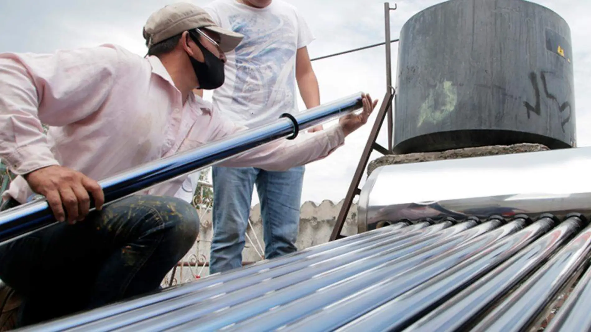 El Gobierno de puebla crea un programa de Calentadores Solares gratis para los poblanos de bajos recuersos